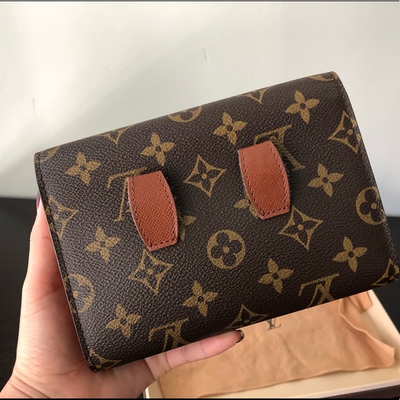 ❌SOLD❌ on my FB  page “ Luxury Lovers “ - Picture 7 of 8